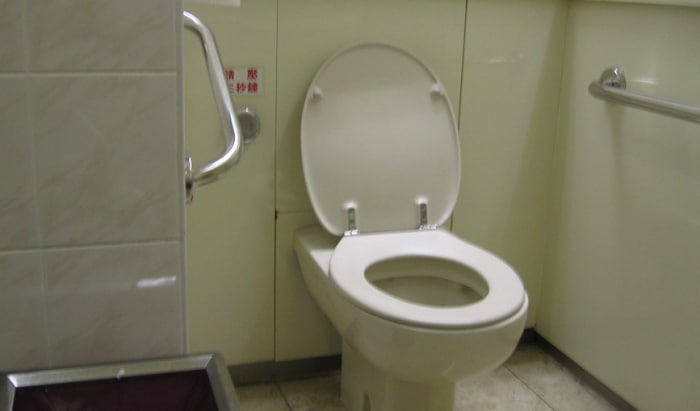 how-tall-is-a-handicap-toilet