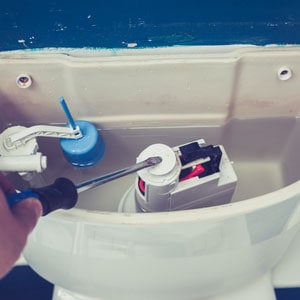 use-an-auger-on-a-toilet