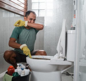 fix-a-toilet-with-a-weak-flush