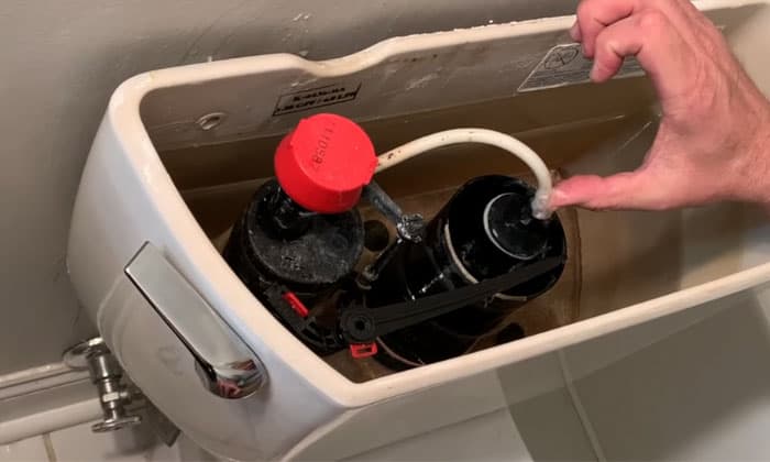 replacing-toilet-handle