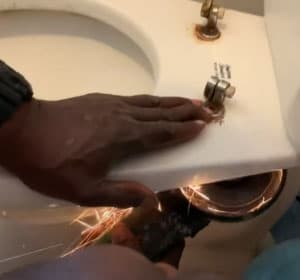 Cut-the-Screws-to-remove-rusted-toilet-seat-bolts