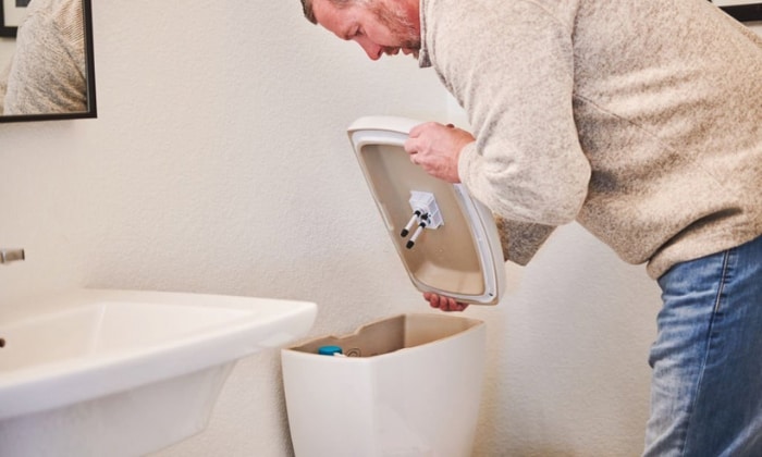 Common-Causes-of-No-Water-in-a-Toilet-Tank